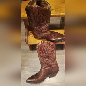 Size 7.5 Boulet Womens Cowboy Boots